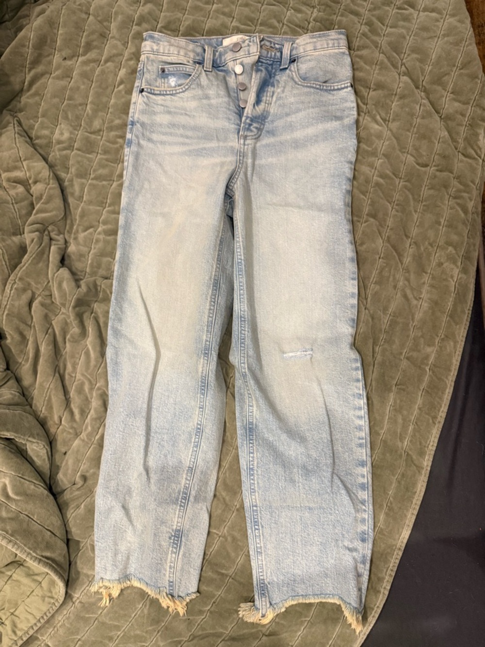 Universal Thread Light Blue High-Rise Straight Jeans with Raw Hem